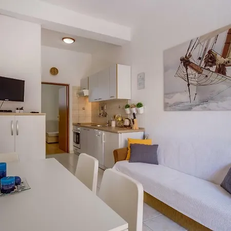 Eva Apartment *