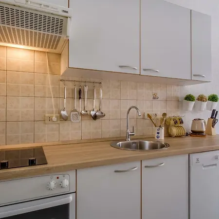 Eva Apartment *