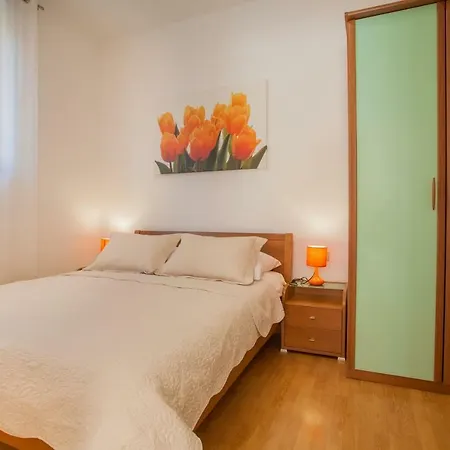 Eva Appartamento Cres